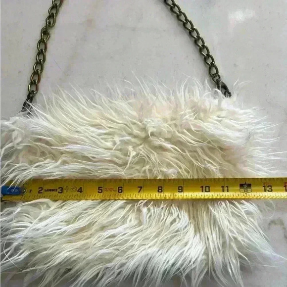Donna Salyer Fabulous Furs Faux Funky Mohair Shoulder Bag With Gold Chain Handle - Picture 3 of 6